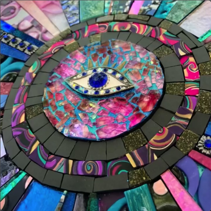 Susan Crocenzi mixes glass and polymer in large lively mosaics on PolymerClayDaily.com Susan Crocenzi mixes glass and polymer in large lively mosaics on PolymerClayDaily.com