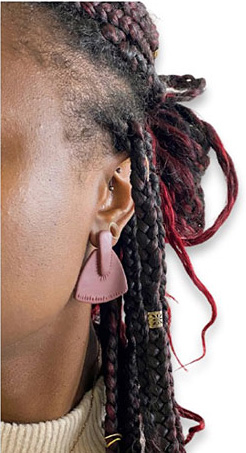 Not too big or too loud earrings from Toria Warner on PolymerClayDaily.com Not too big or too loud earrings from Toria Warner on PolymerClayDaily.com