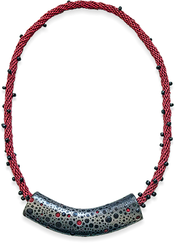 Anna Kokareva's good design topped off with a hidden magnetic closure on PolymerClayDaily.com Kokareva on PCDaily