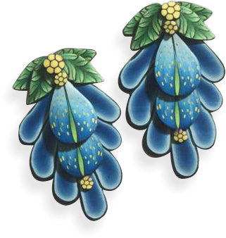Lynne Schwarzenberg shows off her cut, stack, repeat method of assembling earrings on PolymerClayDaily.com Schwartzenberg on PolymerClayDaily.com